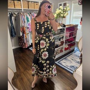 Chic Black Floral Maxi Dress